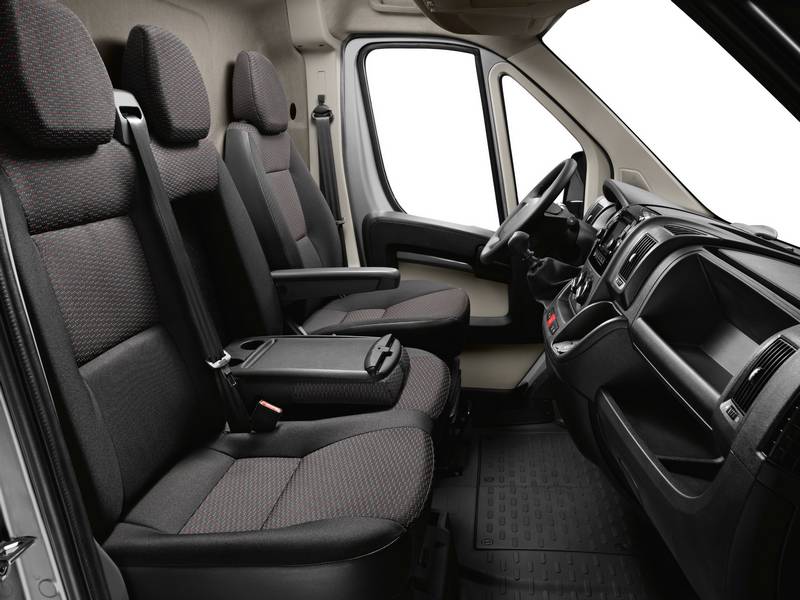 Фото автомобиля Peugeot Boxer Fourgon (2014)