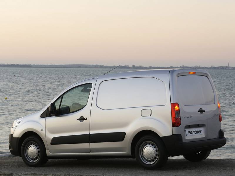 Фото автомобиля Peugeot Partner Fourgon